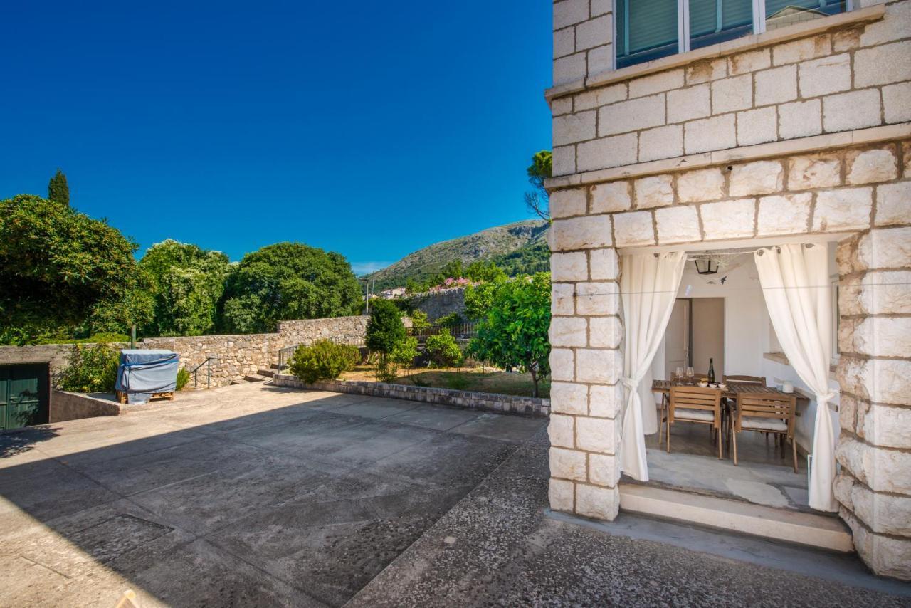 Apartment Near Old Town, Free Parking & Huge Garden Dubrovnik Dış mekan fotoğraf